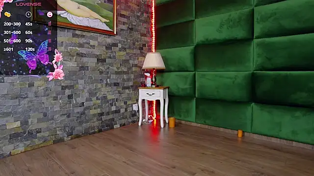 Snapshot of SelenSummer chatting on 02.10.26 SelenSummer online show from 02.10.26