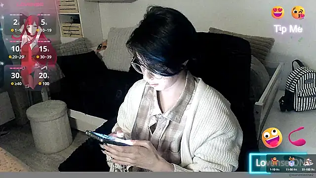 LisandreLaVenale online show from 12.13.24