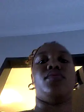 Snapshot of Sego_TeeTee chatting on 10.09.25 Sego TeeTee online show from 10.09.25