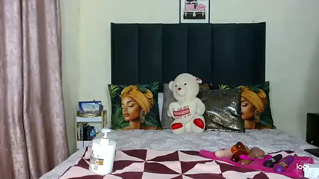 quenliyasa online show from 04.26.26