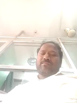 Snapshot of SSmadhu chatting on 10.11.25 SSmadhu online show from 10.11.25