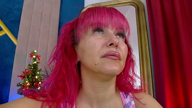 Foxxxy MILF online show from 12.17.25