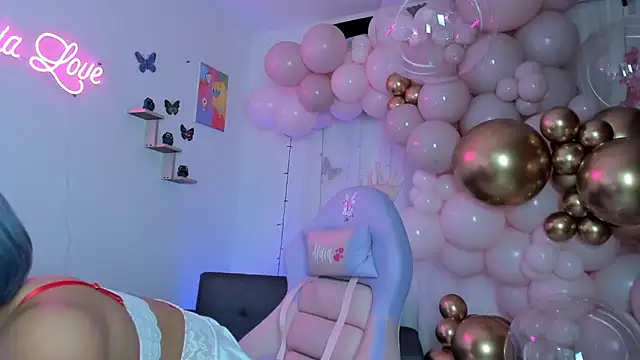 Alaia Love77 online show from 02.08.25