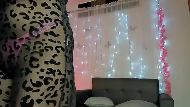 Alaia Love77 online show from 03.13.25