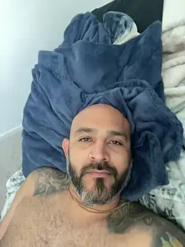 Snapshot of tylergigo chatting on 01.27.25 tylergigo online show from 01.27.25