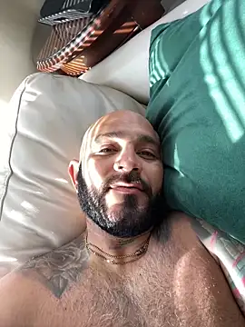 Snapshot of tylergigo chatting on 03.16.25 tylergigo online show from 03.16.25