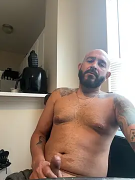 Snapshot of tylergigo chatting on 09.24.25 tylergigo online show from 09.24.25