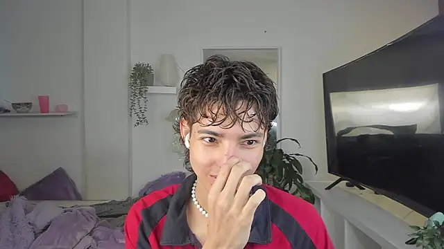 Snapshot of santy-kitty chatting on 11.22.25 santy-kitty online show from 11.22.25