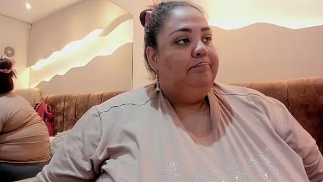Snapshot of Alisson_am chatting on 07.20.26 Alisson am online show from 07.20.26