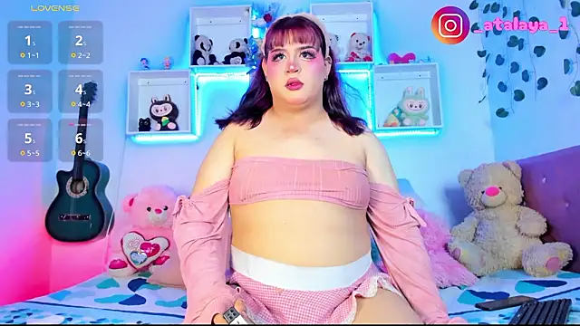 Snapshot of _atalaya_ chatting on 02.10.26 atalaya online show from 02.10.26