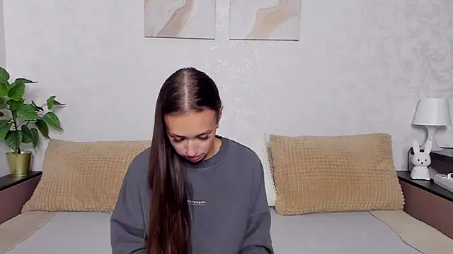 Snapshot of ChloeTeles_ chatting on 03.03.25 ChloeTeles  online show from 03.03.25