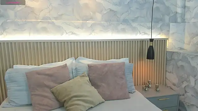 EmaBakker online show from 07.28.26