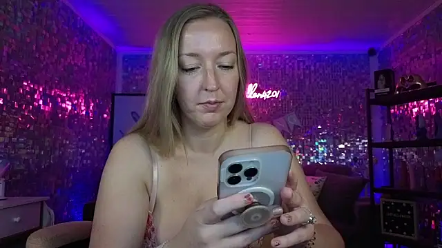lucyallen4201 online show from 04.20.26
