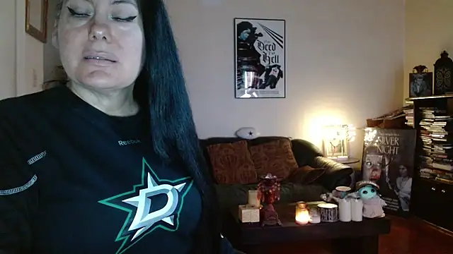 Snapshot of mandaloriangirls chatting on 01.08.26 mandaloriangirls online show from 01.08.26