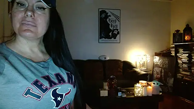 Snapshot of mandaloriangirls chatting on 01.13.26 mandaloriangirls online show from 01.13.26