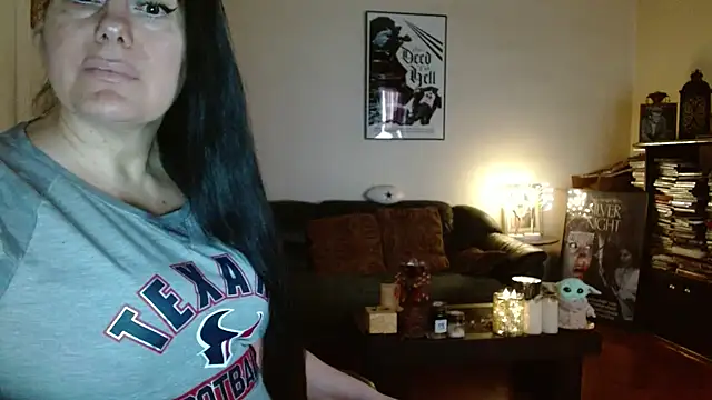 Snapshot of mandaloriangirls chatting on 01.14.26 mandaloriangirls online show from 01.14.26