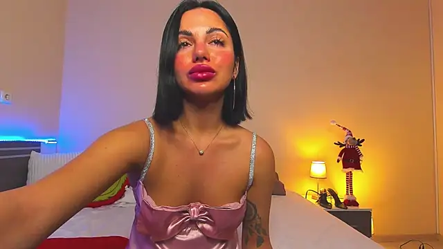 Snapshot of AddictedSabi chatting on 12.23.24 AddictedSabi online show from 12.23.24