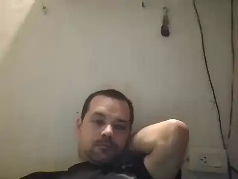 Snapshot of Lolosalvage83 chatting on 11.24.25 Lolosalvage83 online show from 11.24.25