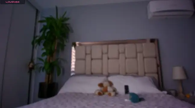 auroracaruso11 online show from 01.12.25