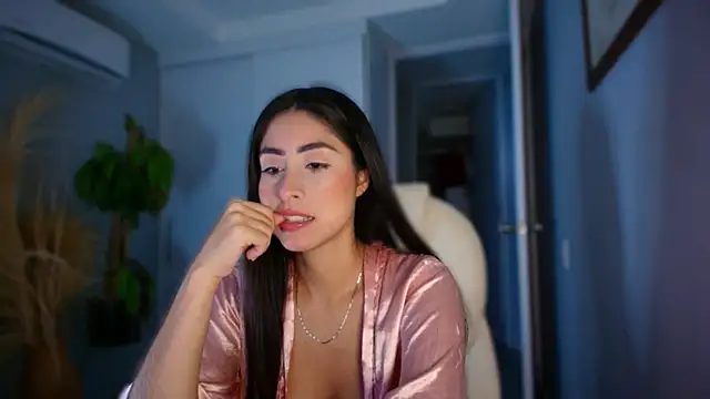 auroracaruso11 online show from 09.29.25