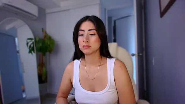 auroracaruso11 online show from 10.04.25