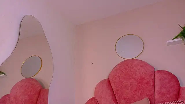 Snapshot of ParisFox_ chatting on 03.03.26 ParisFox online show from 03.03.26