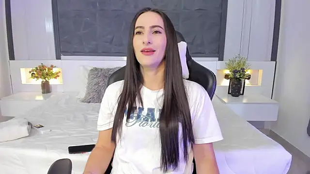 SaraGomez1 online show from 11.01.25