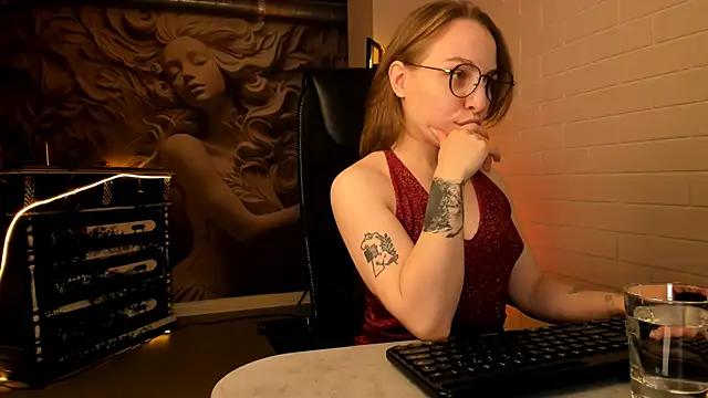 AphexQueen online show from 11.23.25