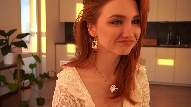 Snapshot of EsmaCrumbley chatting on 11.21.25 EsmaCrumbley online show from 11.21.25