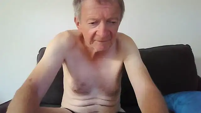 Snapshot of naturiste974 chatting on 02.10.26 naturiste974 online show from 02.10.26