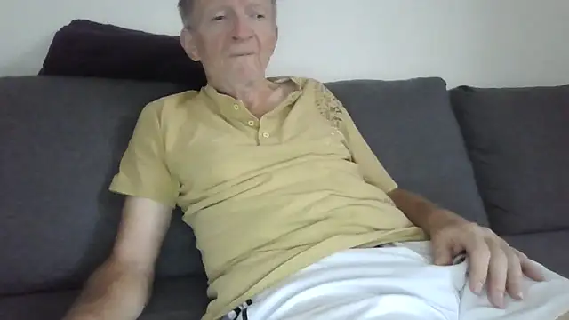 Snapshot of naturiste974 chatting on 06.02.26 naturiste974 online show from 06.02.26