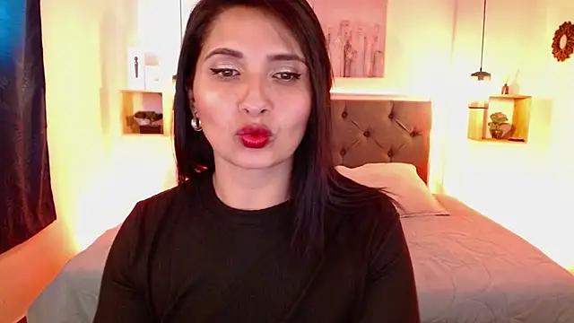 Snapshot of emily_leinner chatting on 01.22.25 emily leinner online show from 01.22.25
