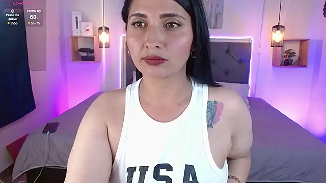 Snapshot of emily_leinner chatting on 01.29.25 emily leinner online show from 01.29.25