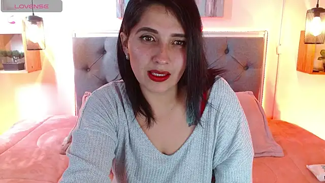 Snapshot of emily_leinner chatting on 02.27.25 emily leinner online show from 02.27.25