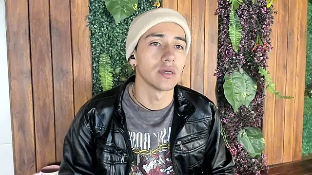 Snapshot of Andy_Joy_ chatting on 02.07.26 Andy Joy online show from 02.07.26