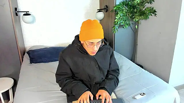 Snapshot of Andy_Joy_ chatting on 03.06.26 Andy Joy online show from 03.06.26