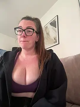 Snapshot of Miss_Stassi chatting on 03.16.25 Miss Stassi online show from 03.16.25