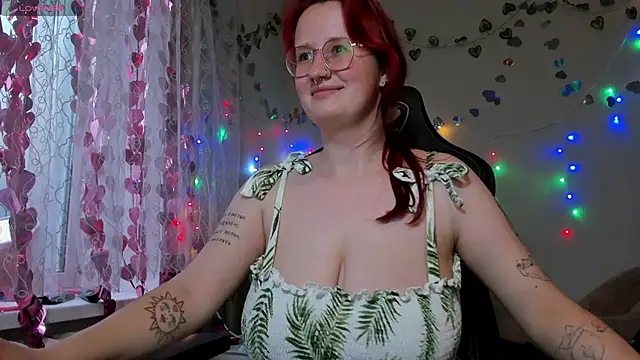 Snapshot of KrisTyBooBsin chatting on 03.28.26 KrisTyBooBsin online show from 03.28.26