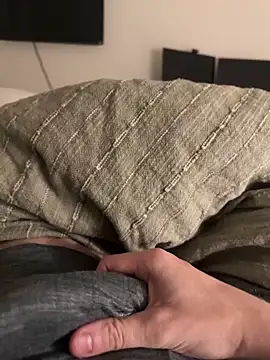 Snapshot of INboy95 chatting on 12.22.25 INboy95 online show from 12.22.25