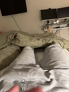 Snapshot of INboy95 chatting on 01.15.26 INboy95 online show from 01.15.26