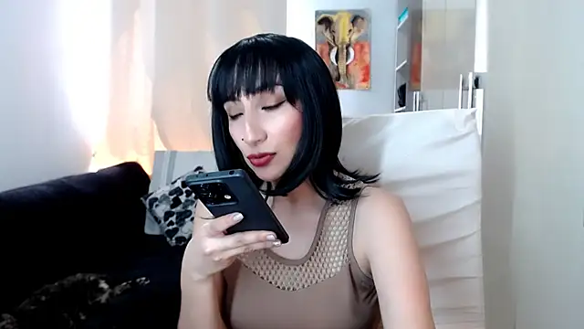 Snapshot of Laura-pervert chatting on 02.23.25 Laura-pervert online show from 02.23.25