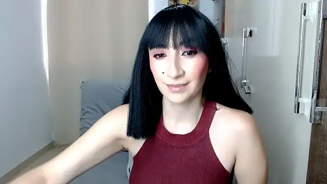 Snapshot of Laura-pervert chatting on 10.19.25 Laura-pervert online show from 10.19.25