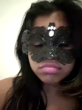 Snapshot of Bella_Luna18 chatting on 12.23.24 Bella Luna18 online show from 12.23.24