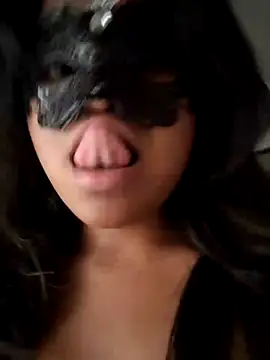 Snapshot of Bella_Luna18 chatting on 12.28.24 Bella Luna18 online show from 12.28.24