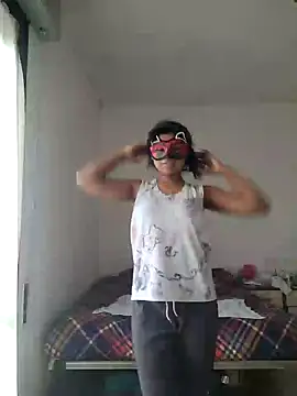 Snapshot of Bella_Luna18 chatting on 03.15.25 Bella Luna18 online show from 03.15.25