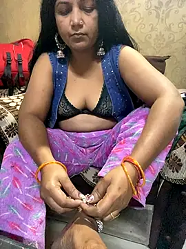 Snapshot of Tameesh_sexy_mistress chatting on 11.16.25 Tameesh sexy mistress online show from 11.16.25