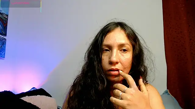 Snapshot of naihroby chatting on 03.30.26 naihroby online show from 03.30.26