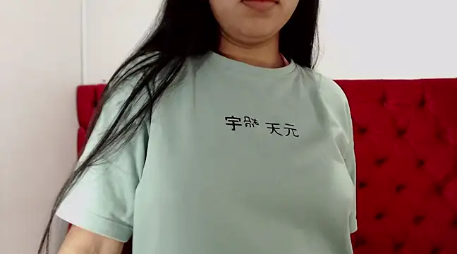 Snapshot of CarolineBrunx chatting on 02.07.25 CarolineBrunx online show from 02.07.25