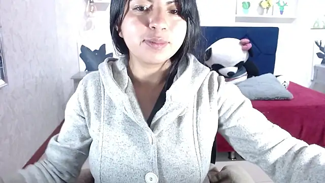 Snapshot of CarolineBrunx chatting on 11.21.25 CarolineBrunx online show from 11.21.25