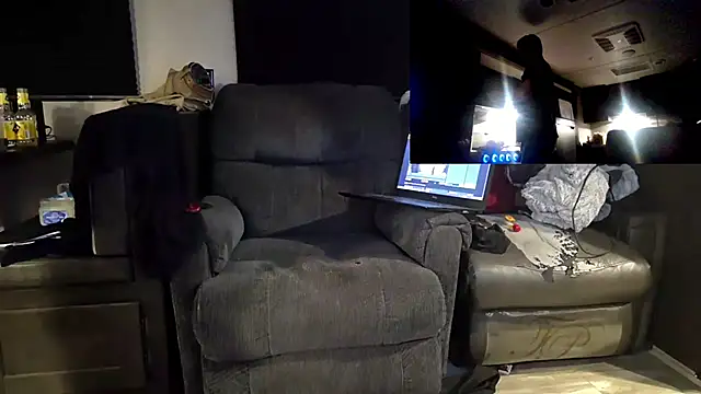 Snapshot of Cobra500hp chatting on 03.04.26 Cobra500hp online show from 03.04.26